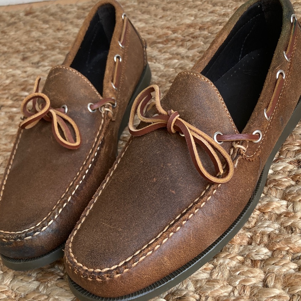 New: Brooks Brothers Camp Moc Boat Shoe. Size 10.5 D